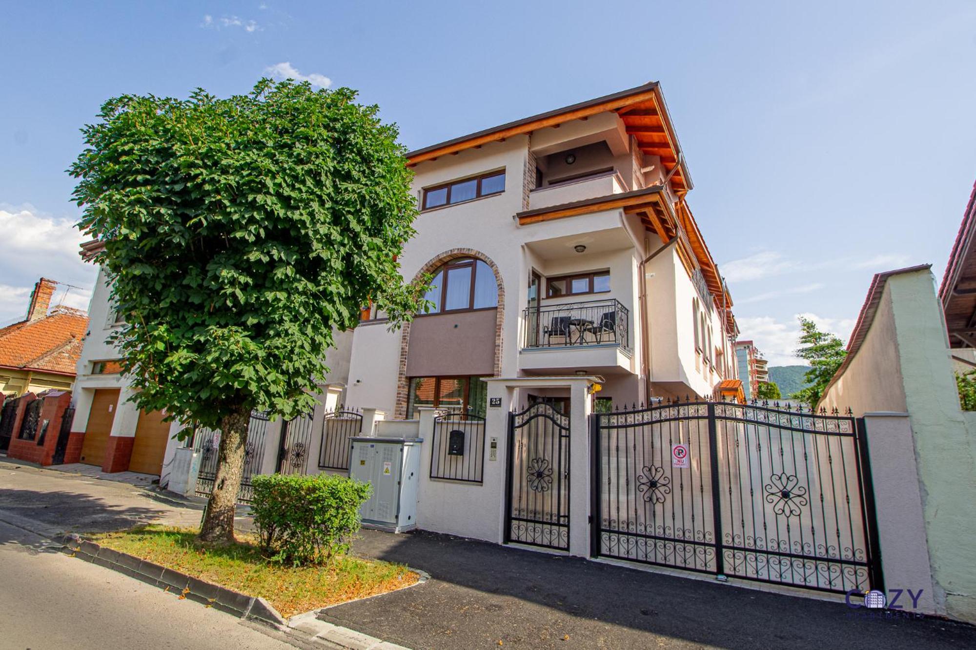 Cozy Brand New Boutique Aparthotel Braszów Zewnętrze zdjęcie