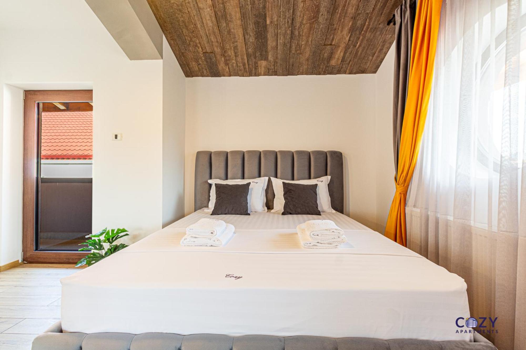 Cozy Brand New Boutique Aparthotel Braszów Zewnętrze zdjęcie