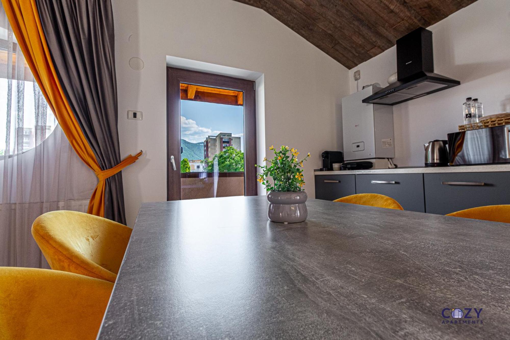 Cozy Brand New Boutique Aparthotel Braszów Zewnętrze zdjęcie