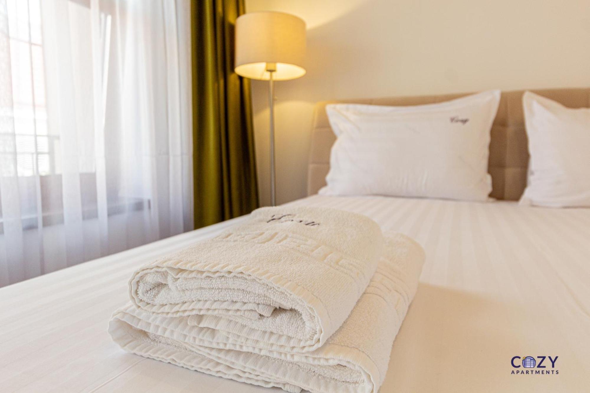 Cozy Brand New Boutique Aparthotel Braszów Zewnętrze zdjęcie