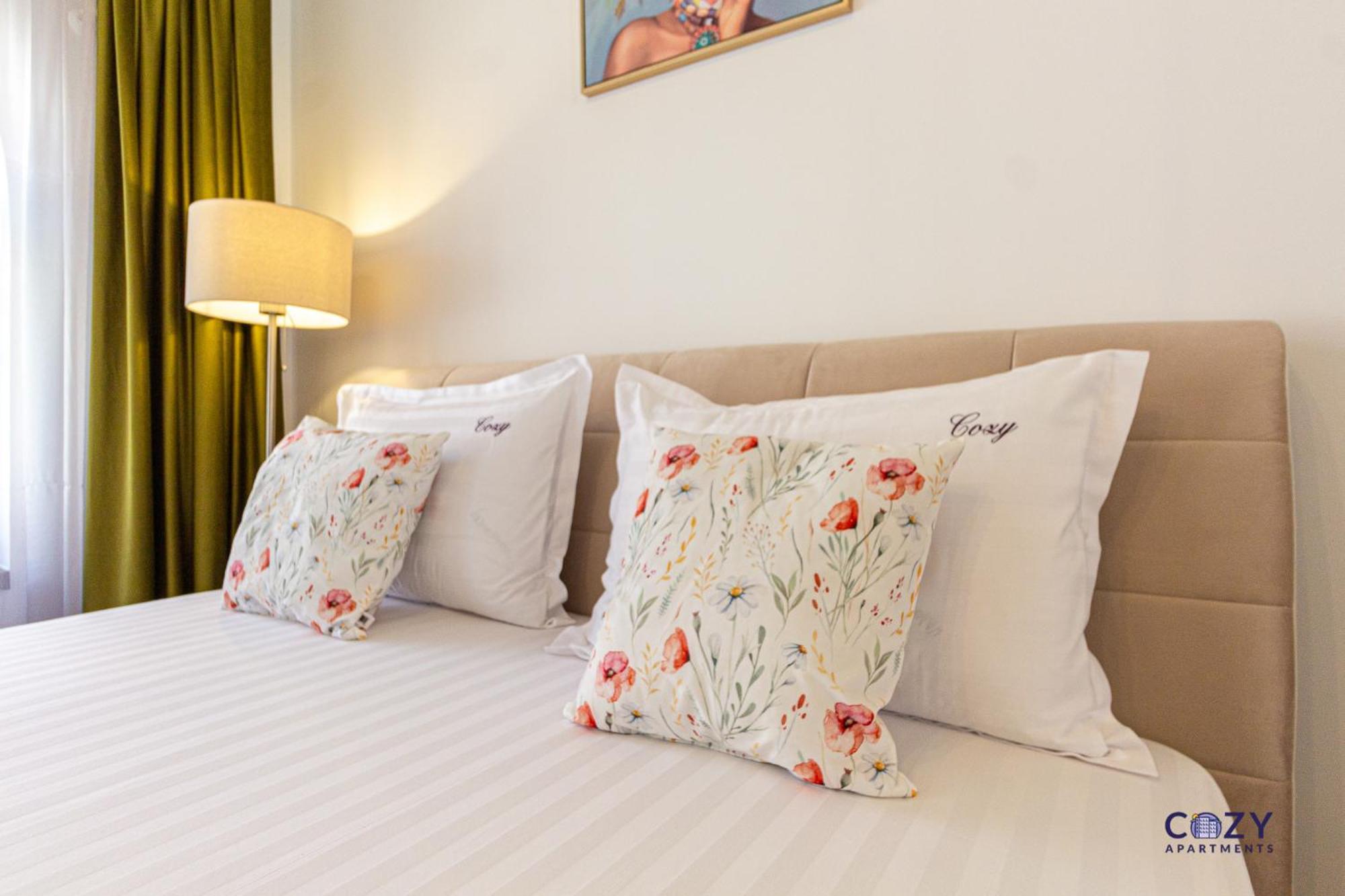 Cozy Brand New Boutique Aparthotel Braszów Zewnętrze zdjęcie