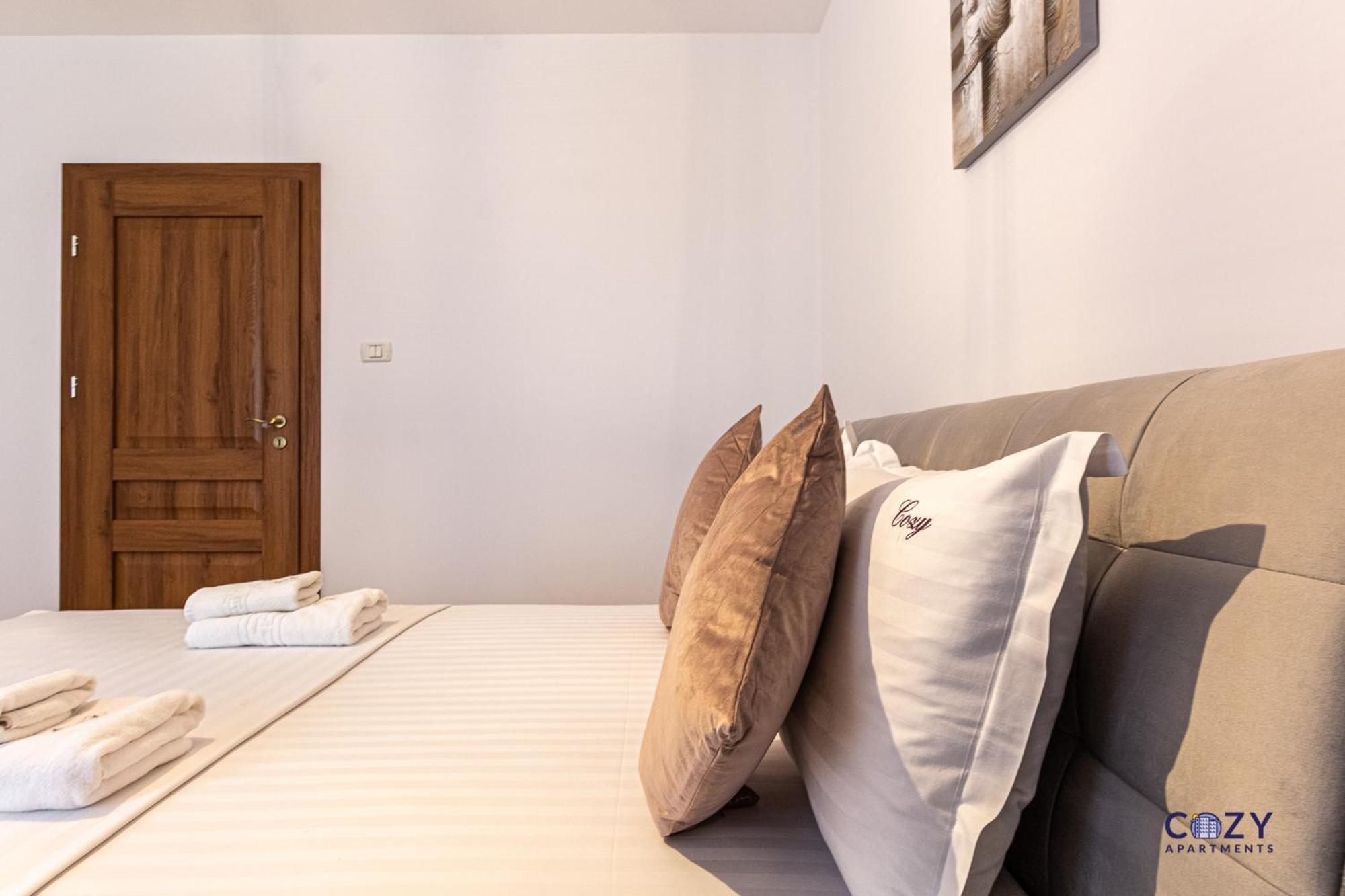 Cozy Brand New Boutique Aparthotel Braszów Zewnętrze zdjęcie