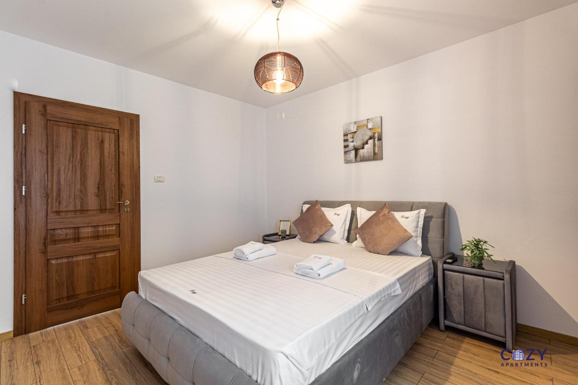 Cozy Brand New Boutique Aparthotel Braszów Zewnętrze zdjęcie